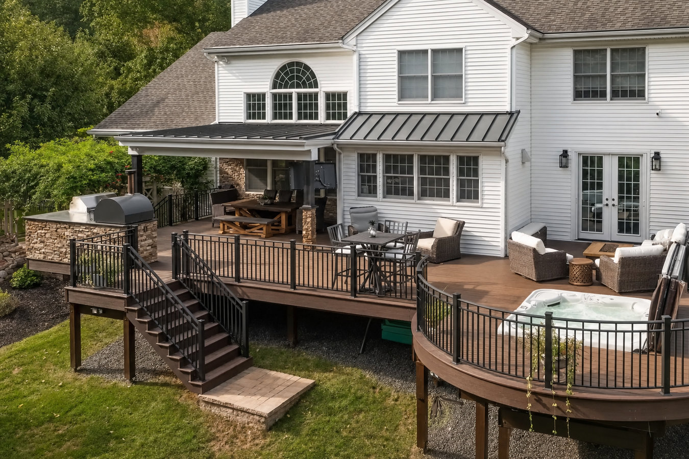 Custom deck design and build in Missouri City, TX